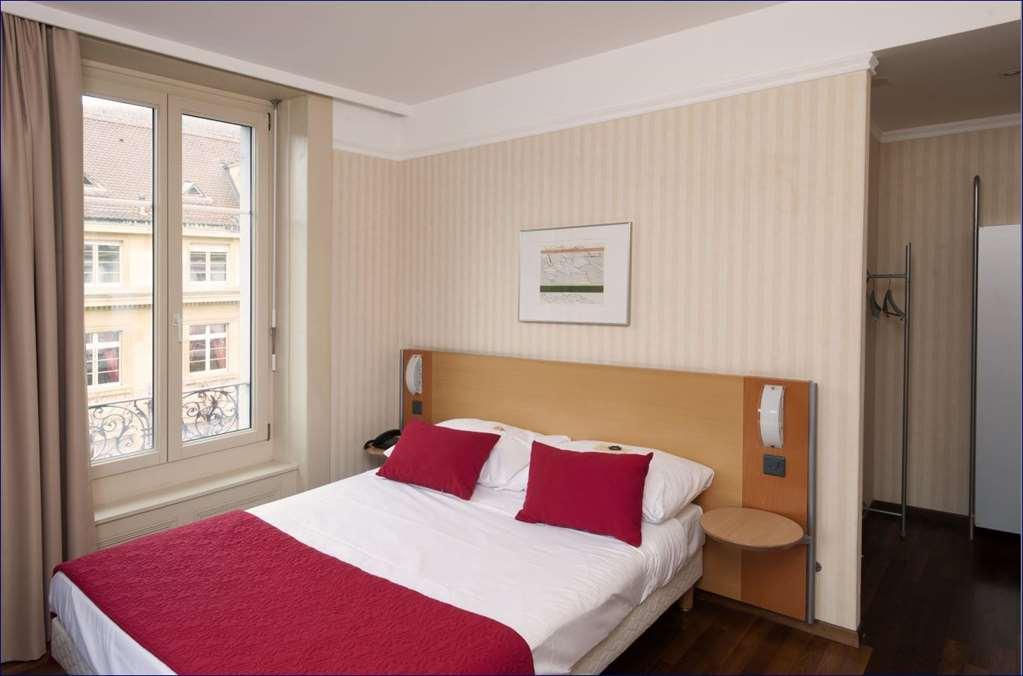Hotel Alpes & Lac Neuchâtel Rom bilde