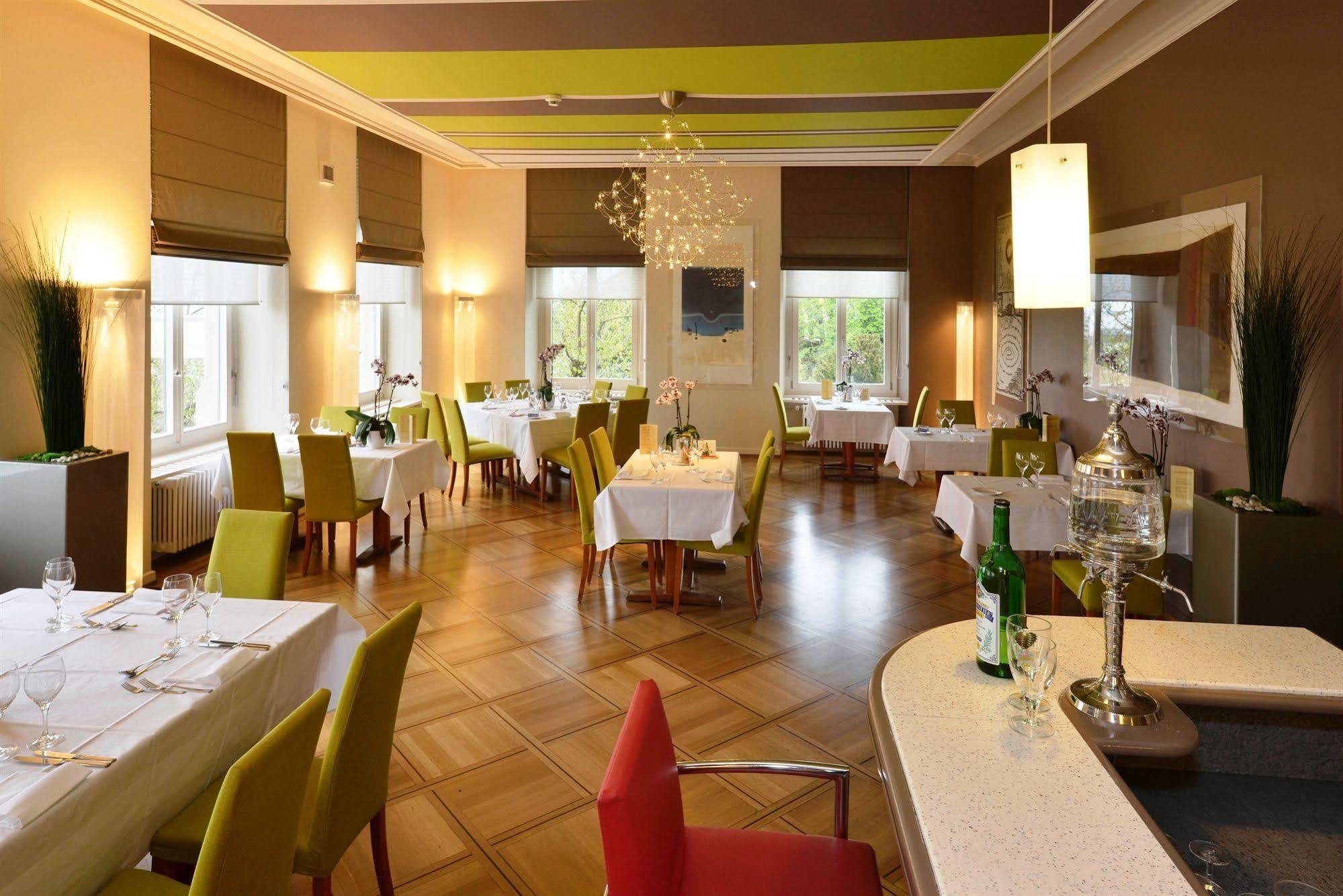 Hotel Alpes & Lac Neuchâtel Eksteriør bilde